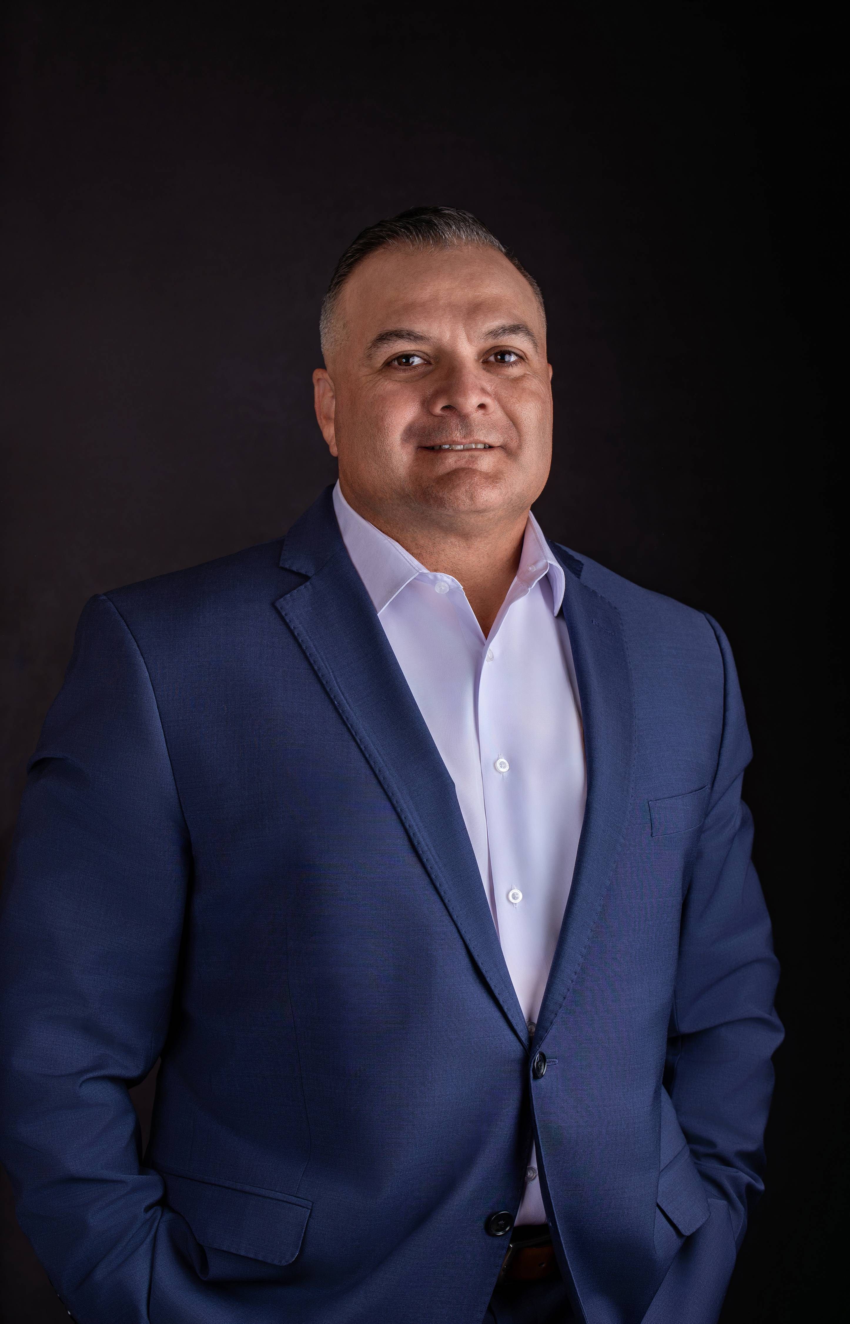 ARTHUR RUIZ